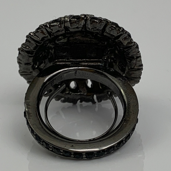 Oscar de la Renta Signed Black Dome Ring Sz 6-7.5 - Picture 7 of 8